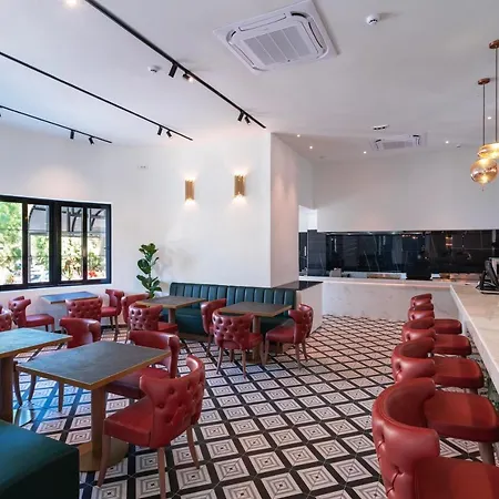 Hotel apartamentowy Naillac Elite 4*