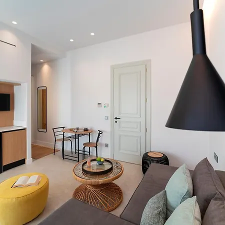 Lägenhetshotell Naillac Elite 4*