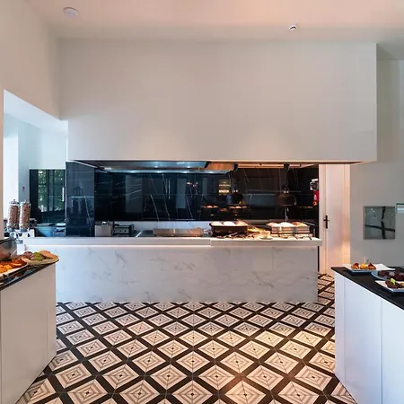 Naillac Elite Lägenhetshotell 4*