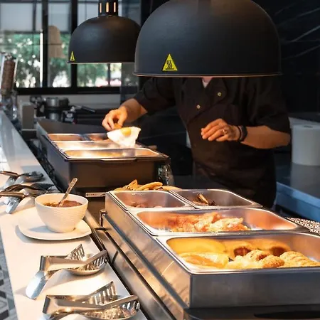 Naillac Elite Lägenhetshotell 4*