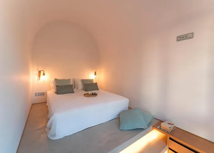 Naillac Elite Apart-hotel 4*