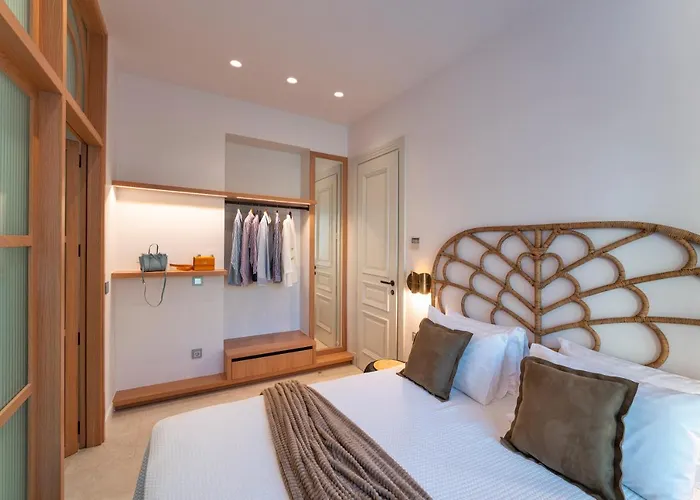 Naillac Elite Hotel apartamentowy 4*