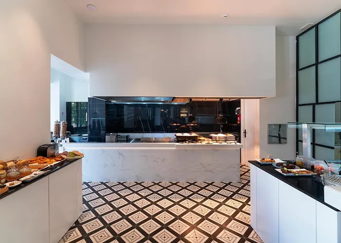 Naillac Elite Hotel apartamentowy 4*