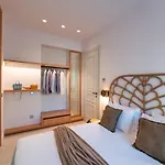 Naillac Elite Apart Otel 4*