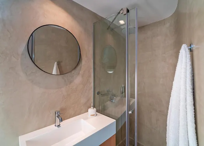 Naillac Elite Rhodes City